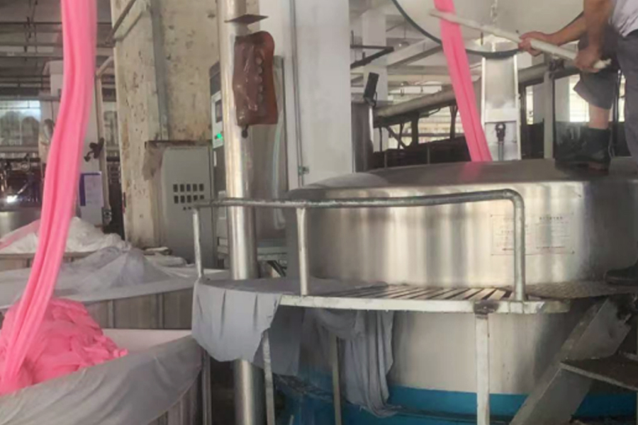 Fabryka farbiarska – strefa odwadniania półfabrykatów