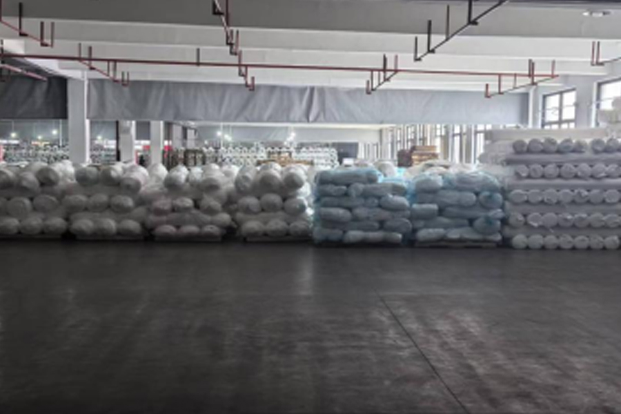 Obszar produkcji szarej tkaniny i umieszczania gotowego produktu