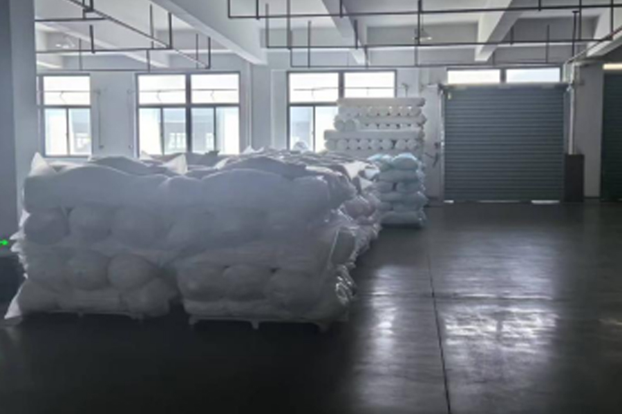 Strefa produkcji i dostawy szarej tkaniny