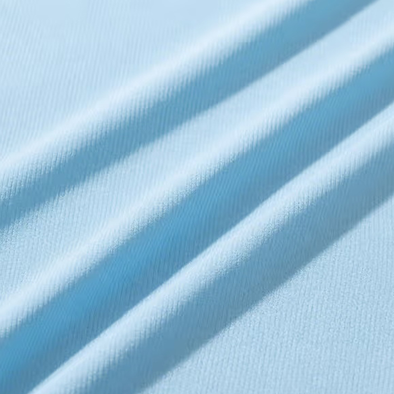 Gładka tkanina z filtrem przeciwsłonecznym w kolorze lodowego jedwabiu